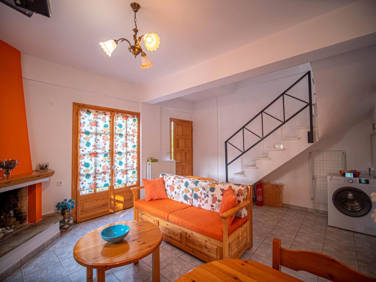 Orange House For Big Families In Damouchari - Delicious Houses Exteriér fotografie