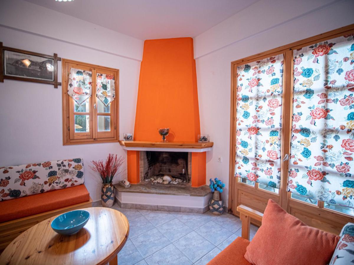 Orange House For Big Families In Damouchari - Delicious Houses Exteriér fotografie