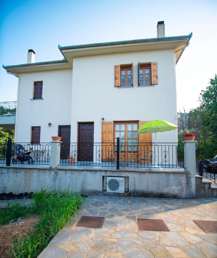 Orange House For Big Families In Damouchari - Delicious Houses Exteriér fotografie