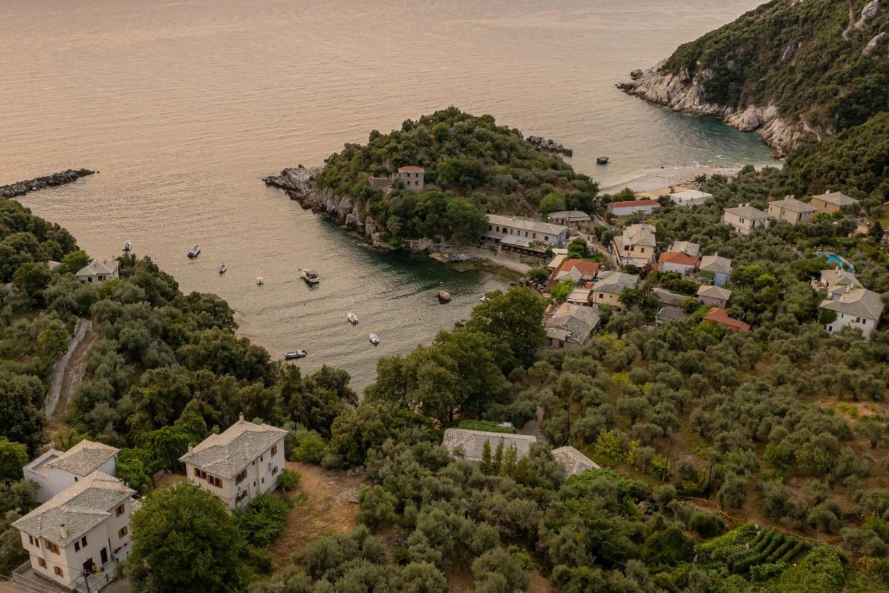 Orange House For Big Families In Damouchari - Delicious Houses Exteriér fotografie