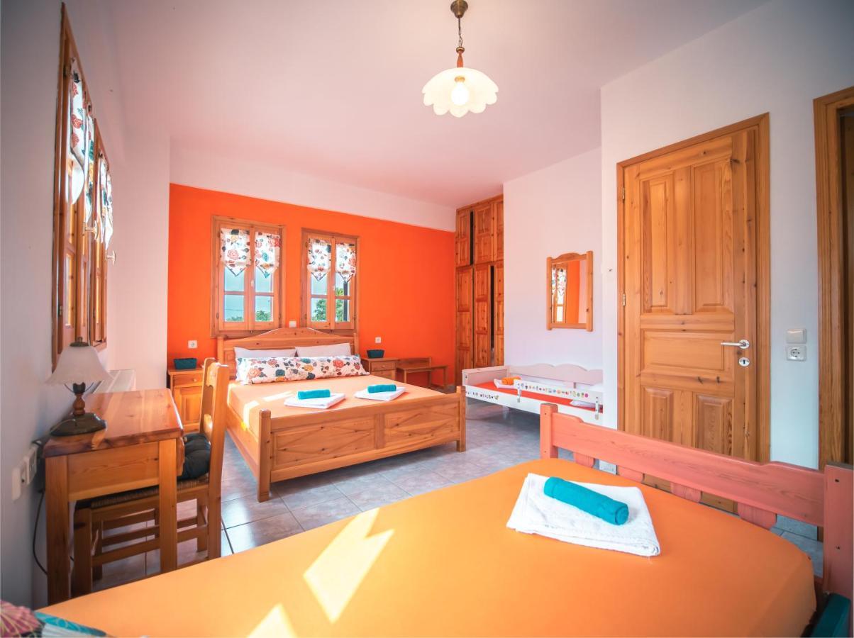 Orange House For Big Families In Damouchari - Delicious Houses Exteriér fotografie