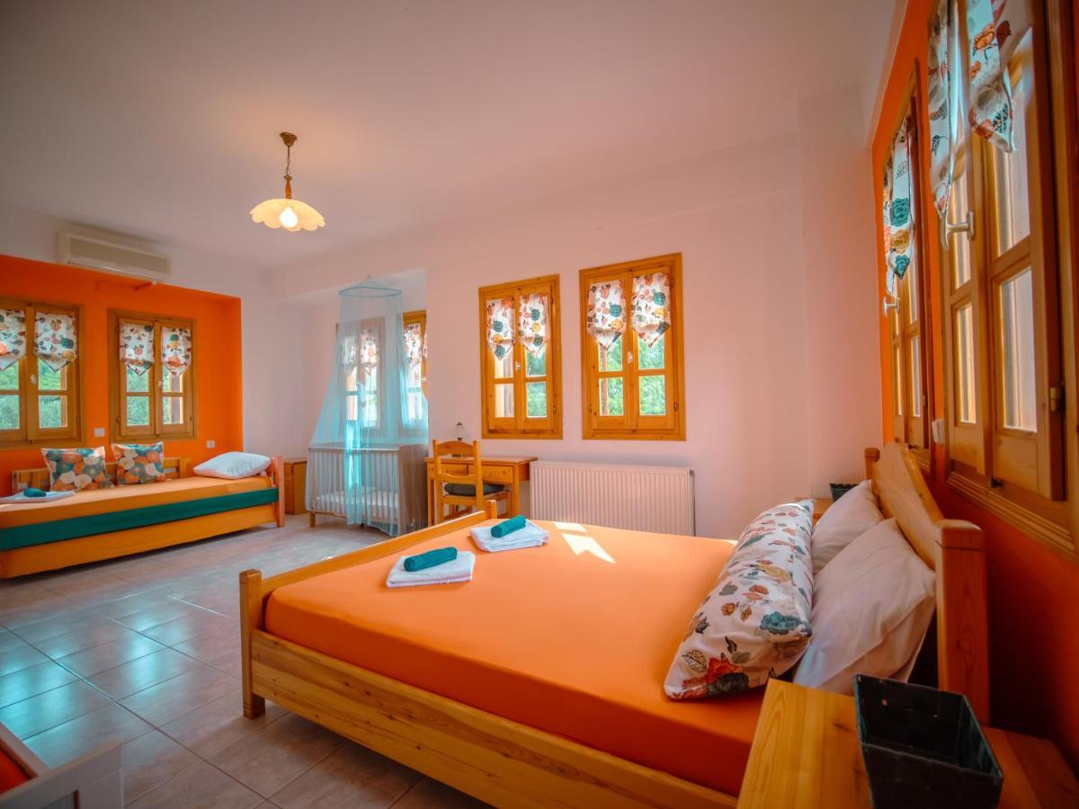 Orange House For Big Families In Damouchari - Delicious Houses Exteriér fotografie